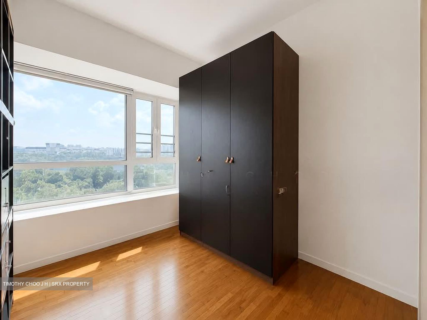 Waterfront Waves (D16), Condominium #593207161